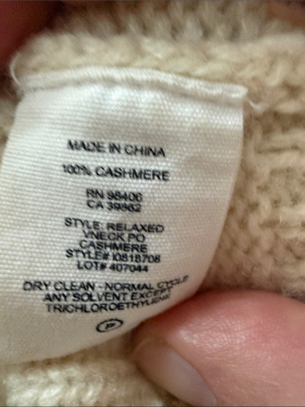 Theory Cashmere V-Neck Women's Sweater in Cream - Picture 3 of 5